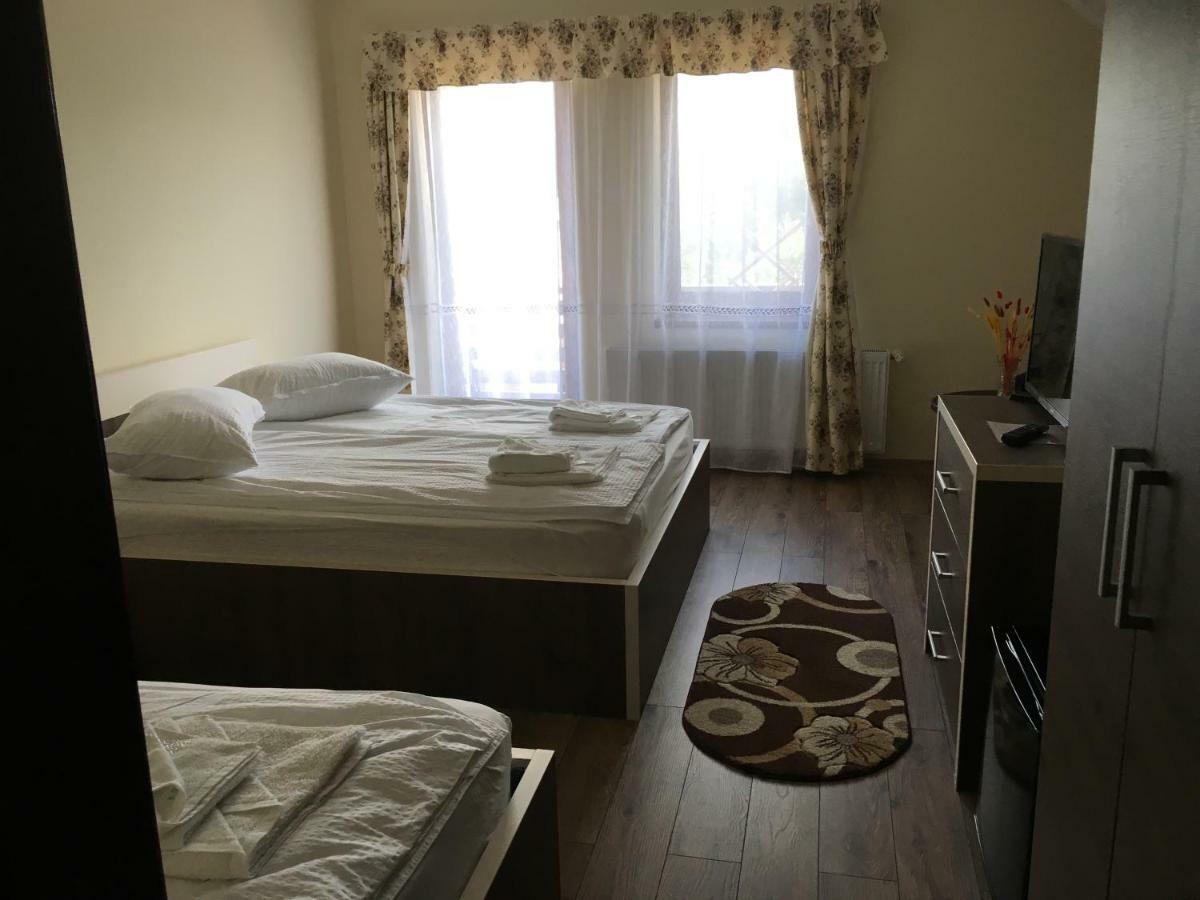 Bed and Breakfast Farkas Panzio Praid Esterno foto